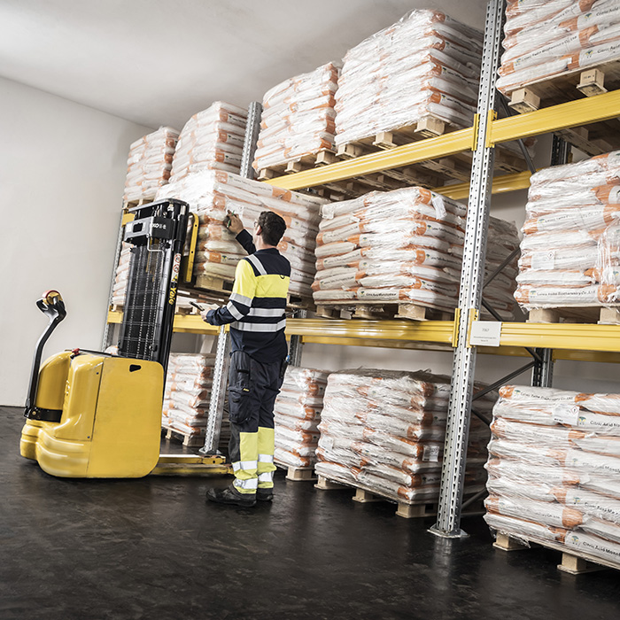Basis- und Feinchemie Lager Deuring Hörbranz