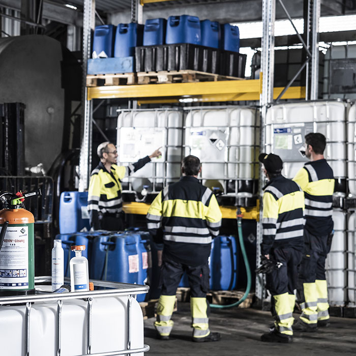Karriere bei Deuring, Ausbildung, Weiterbildung, Sicherheit